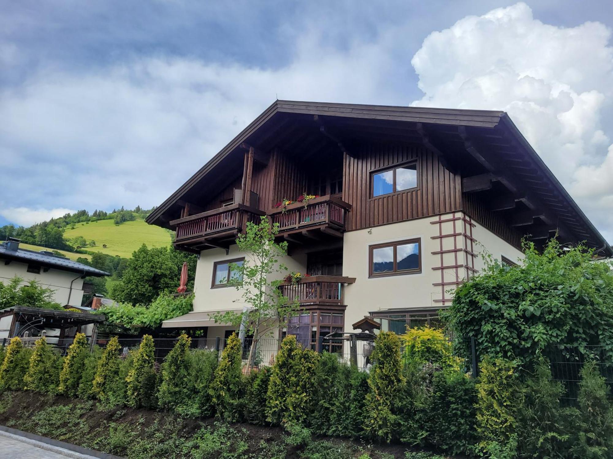 Appartementhaus Hollaus Zell am See Bagian luar foto